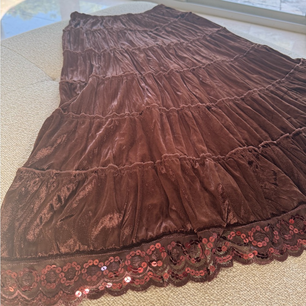 Vintage-Style Brown Velvet Tiered Maxi Skirt with Sequin Lace Trim โ Size S - Picture 2 of 7